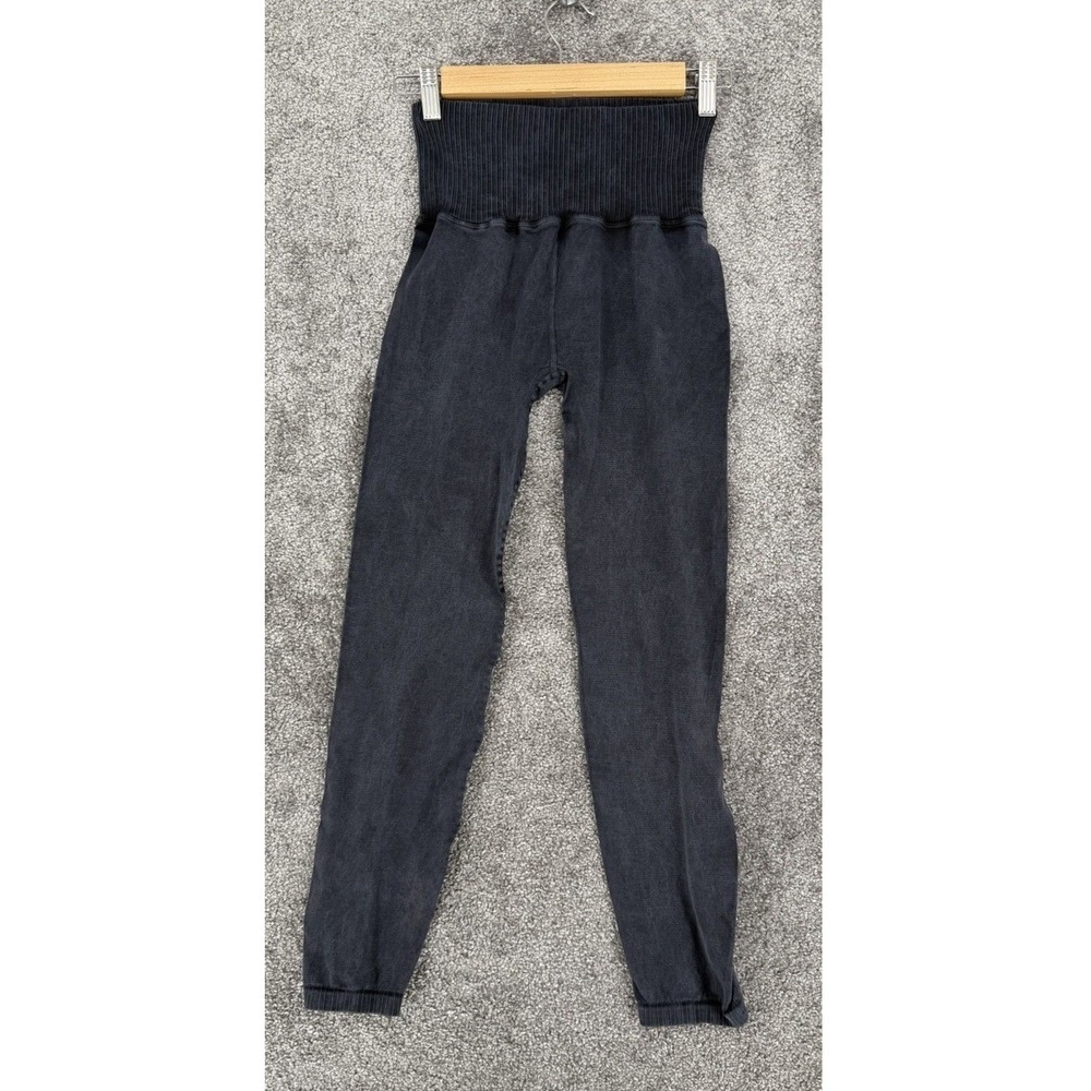 NWOT FP Movement x The Class High Rise Ribbed Leggings M/L Gray Made USA Yoga
